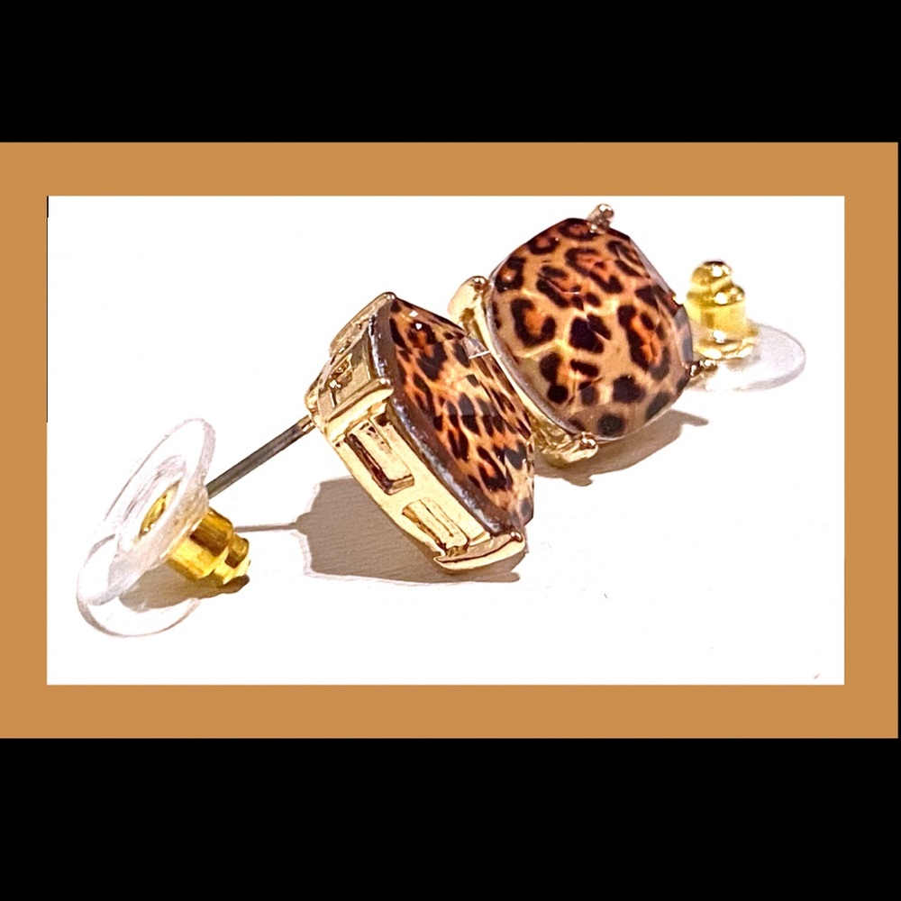 Leopard Iridescent Stone Gold Pierced Earrings NWT - Picture 2 of 6